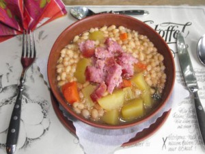 Eintopf mit weißen Bohnen