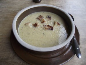 Herzhafte Sauerkrautsuppe