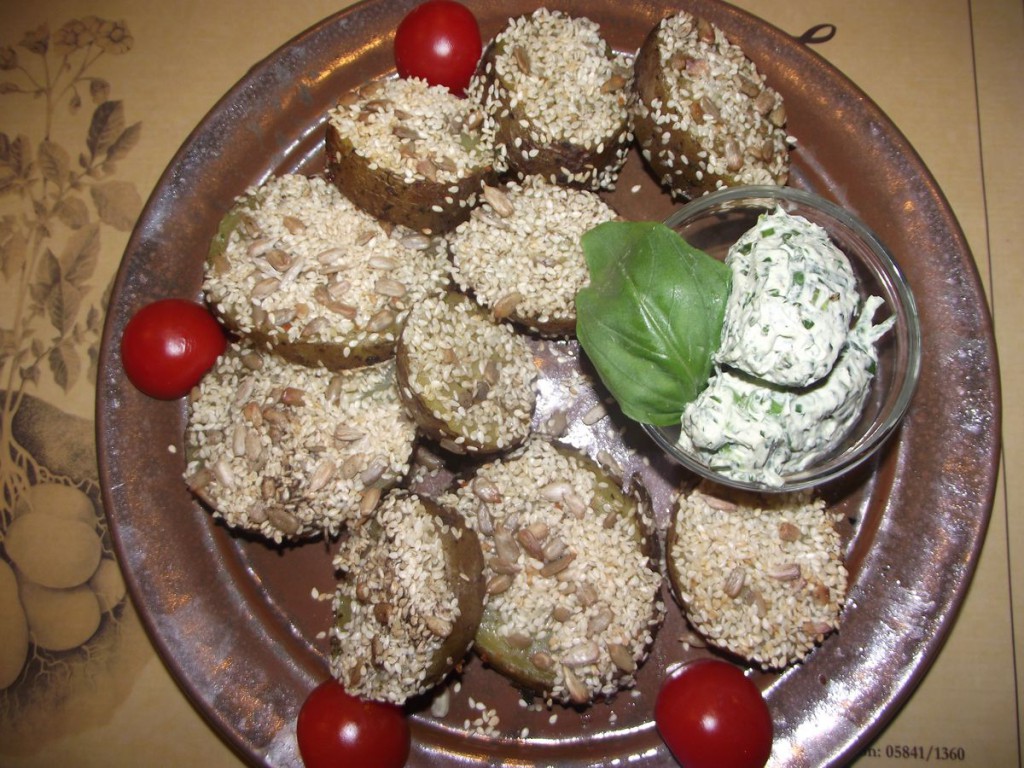 Würzkartoffeln mit Dip