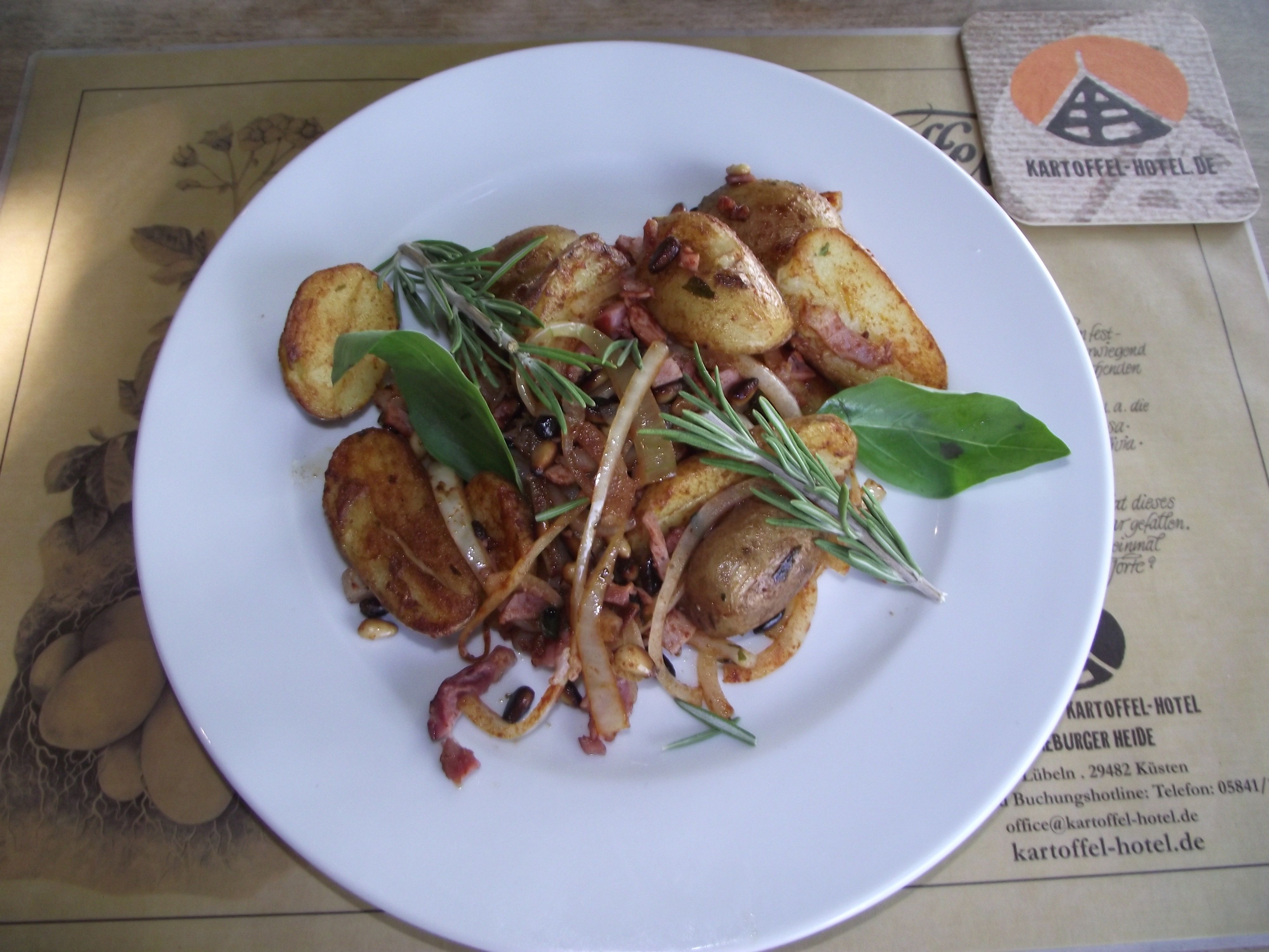 Kartoffelpfanne mit Mittelmeer-Kräutern