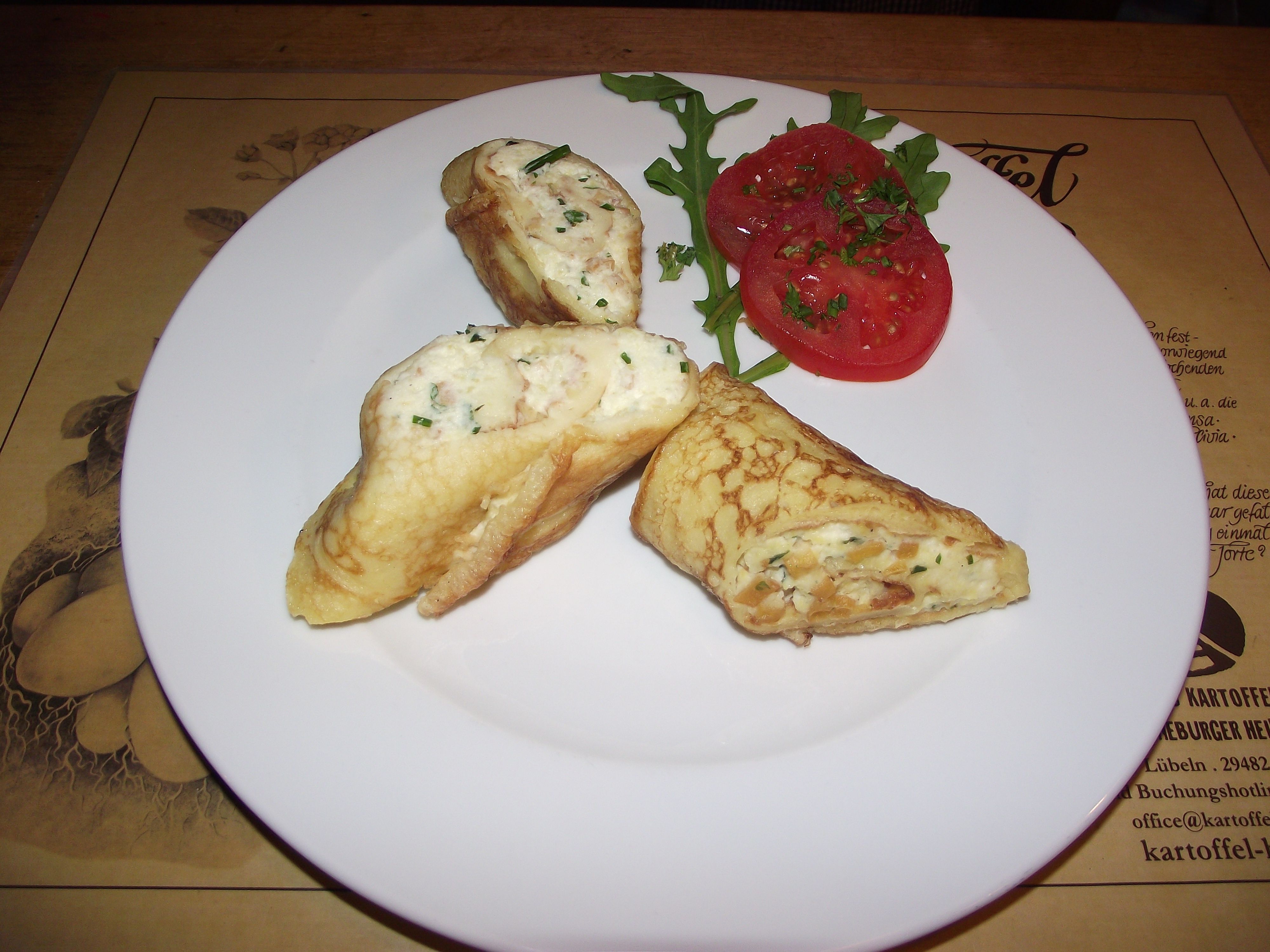 Gefüllte Pfannkuchen mit Räuchertofu