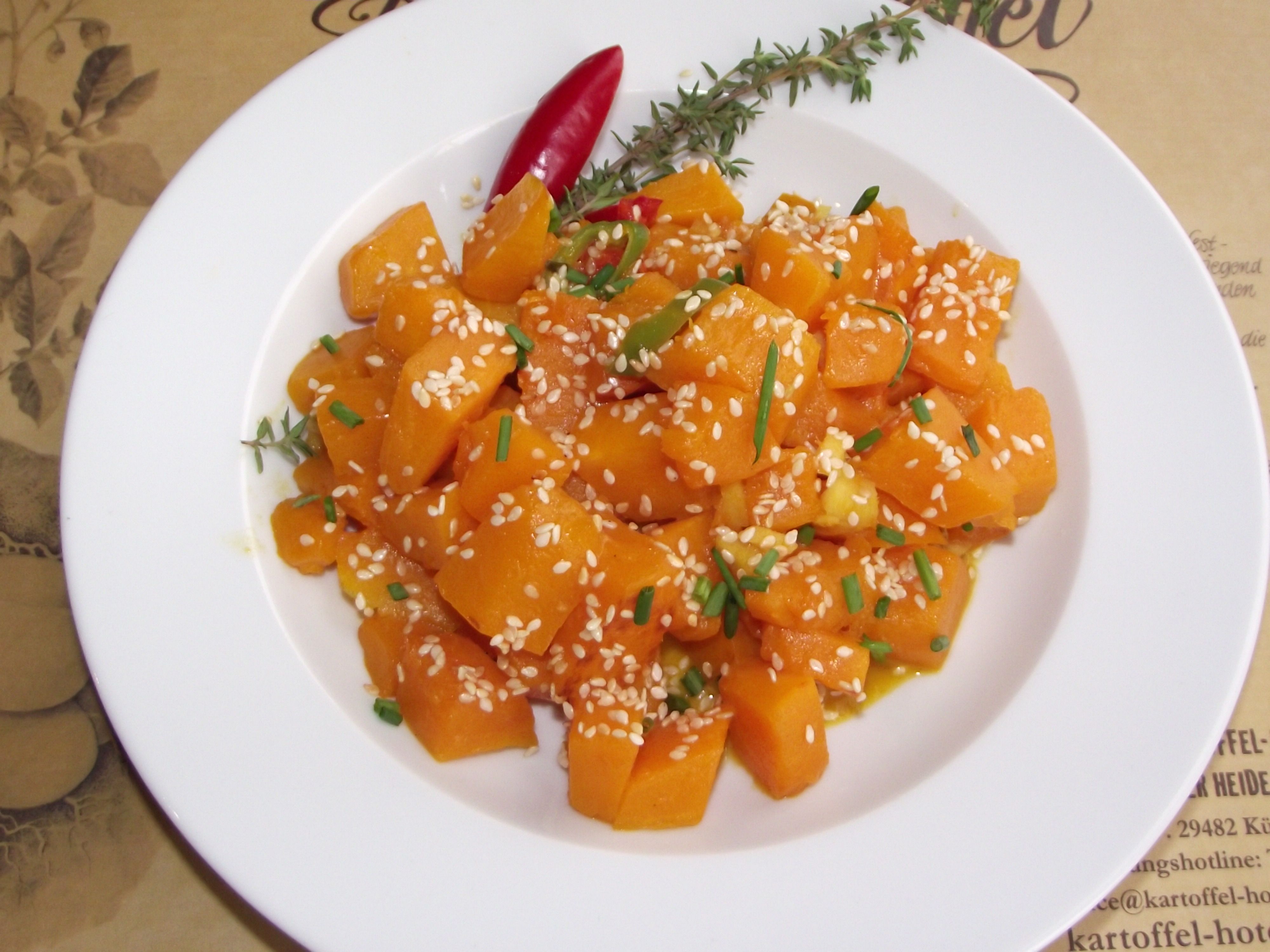 Kürbissalat mit Chili