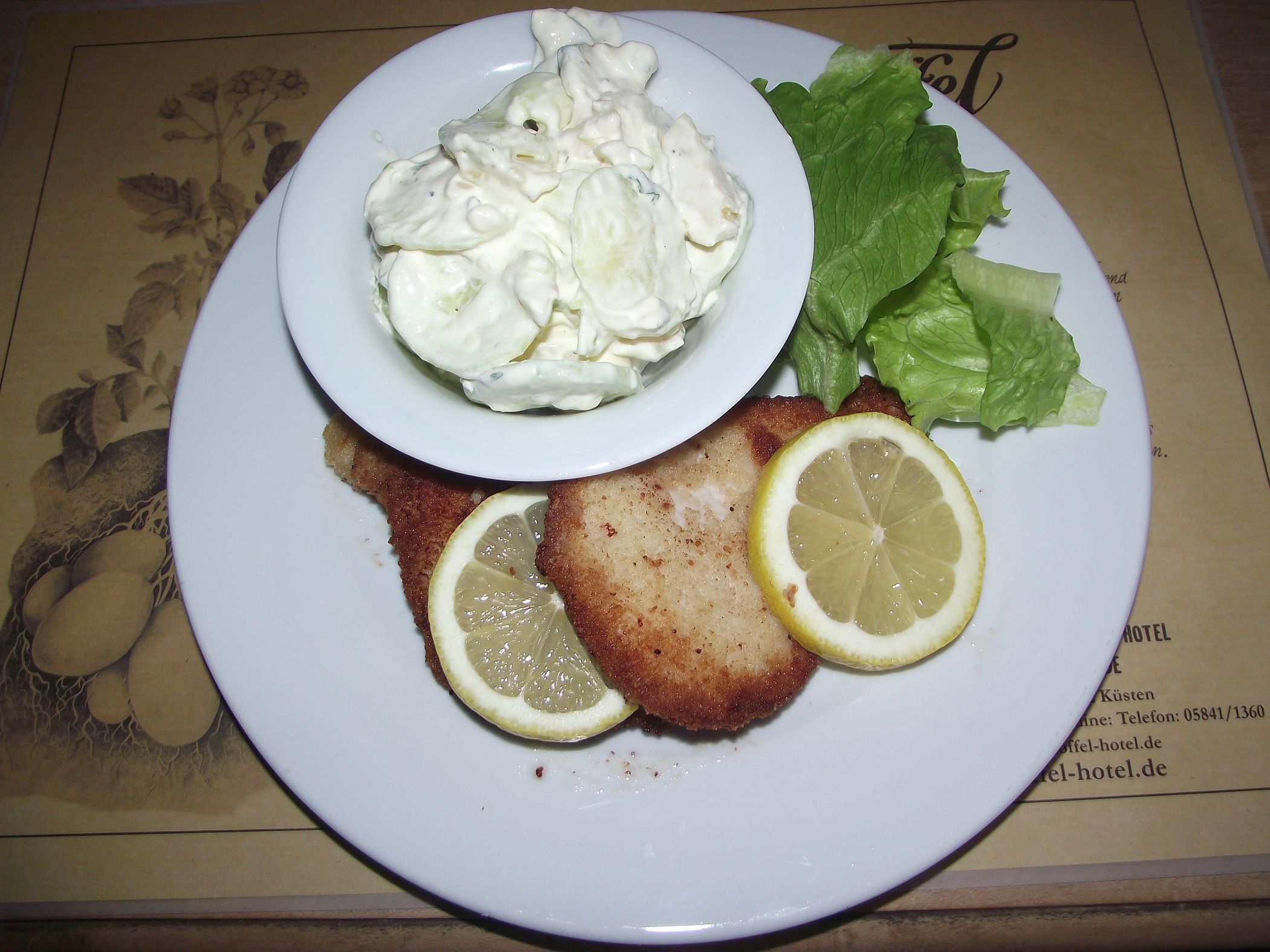 Schnitzel „Wiener Art“ mit Kartoffel-Gurkensalat | Heidefarmen Blog
